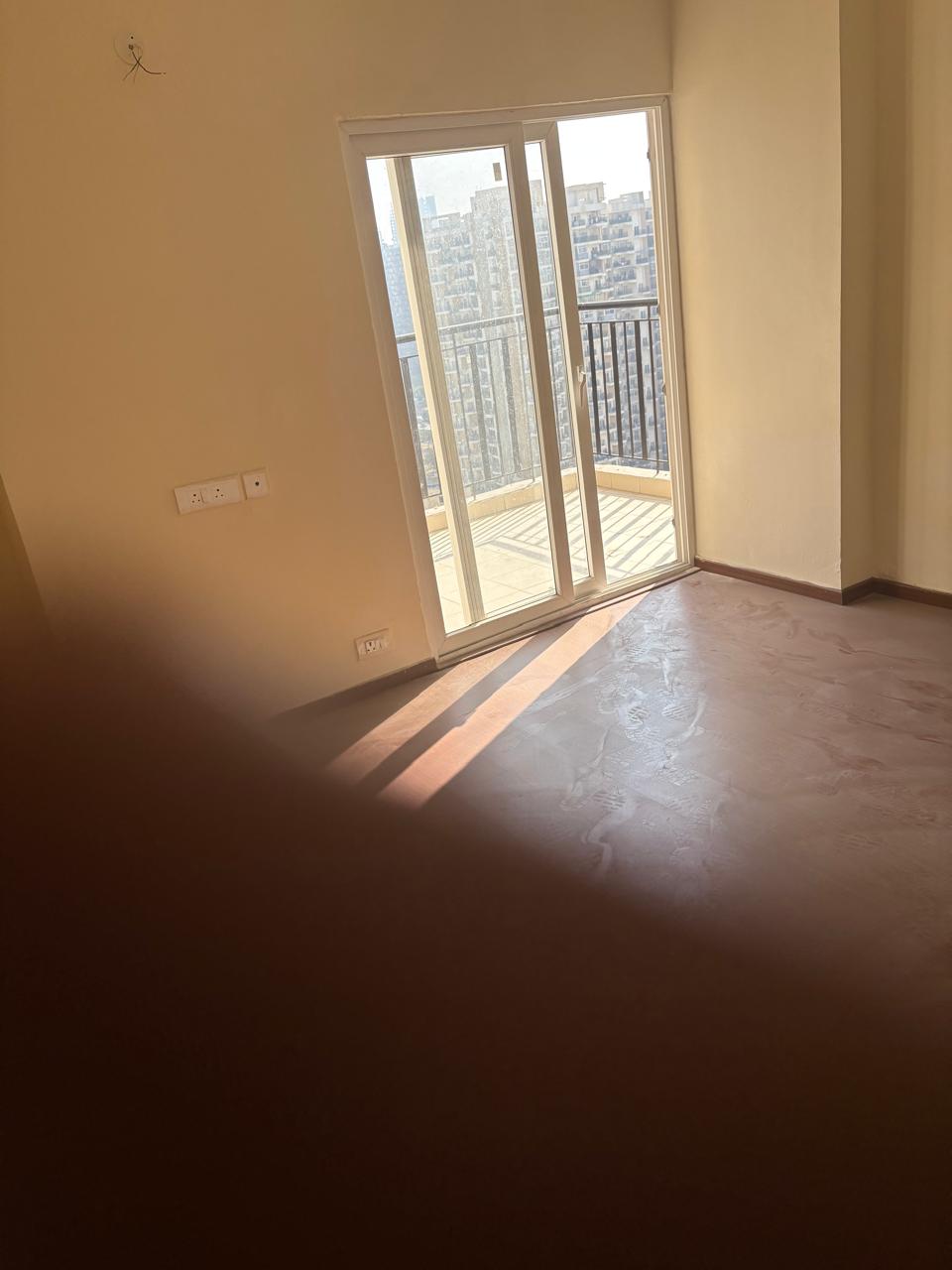 Amrapali Centurian Park : 3 BHK UnFurnished Flat For Sell in TechZone 4, Noida Extension 