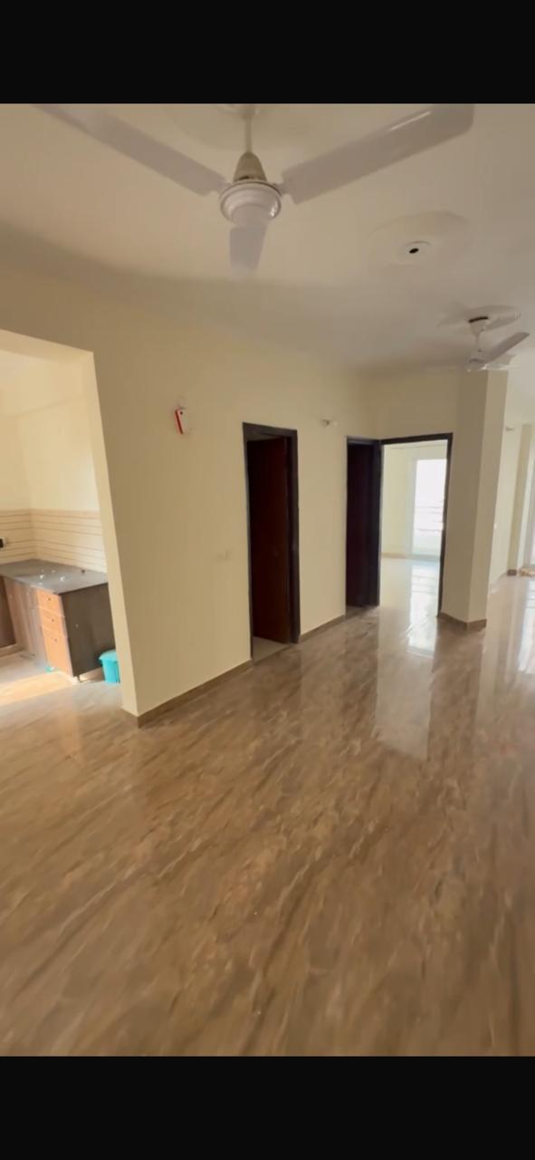 Amrapali Centurian Park : 3BHK Semi Furnished Flat For Rent in TechZone 4, Noida Extension