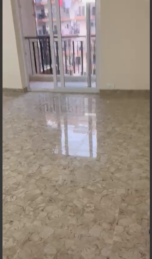 Amrapali Centurian Park : 3BHK Semi Furnished Flat For Rent in TechZone 4, Noida Extension