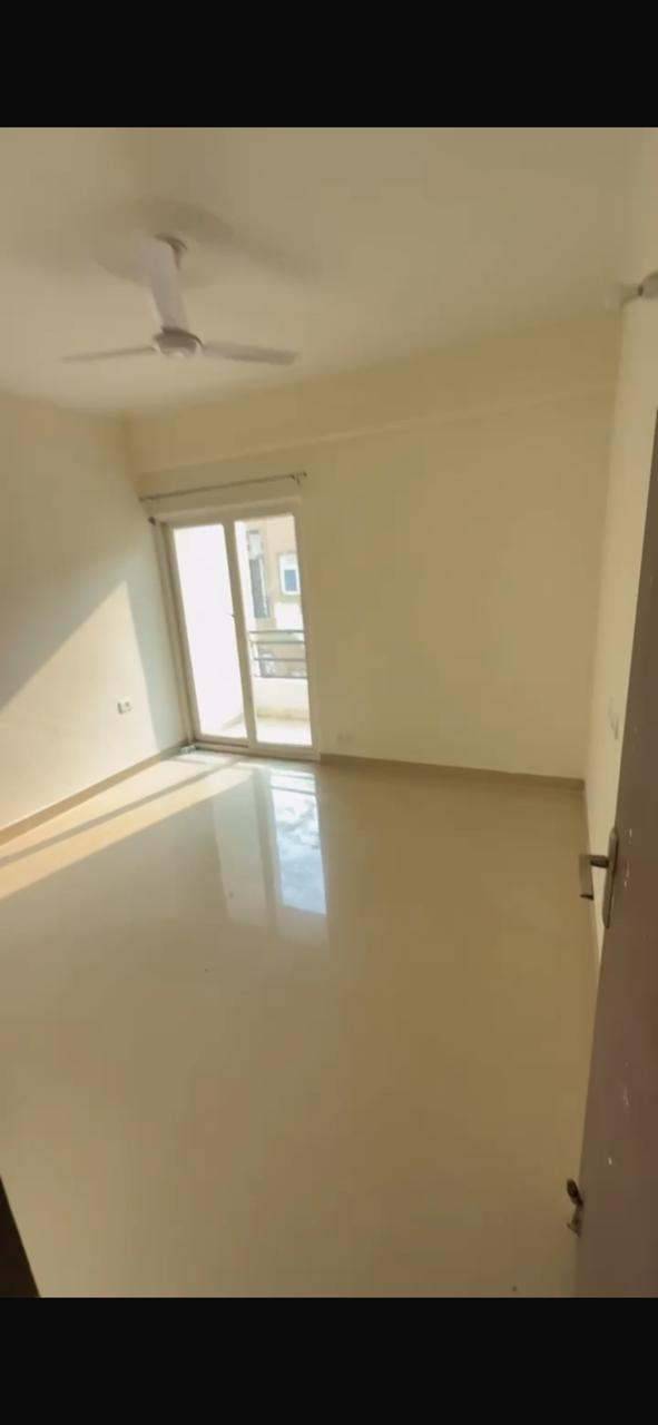 Amrapali Centurian Park : 3BHK Semi Furnished Flat For Rent in TechZone 4, Noida Extension