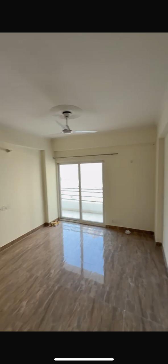 Amrapali Centurian Park : 3BHK Semi Furnished Flat For Rent in TechZone 4, Noida Extension