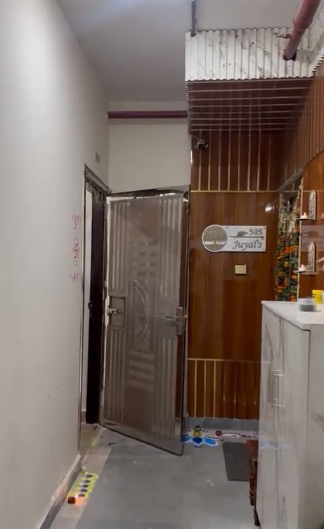 Amrapali Centurian Park : 3BHK Semi Furnished Flat For Rent in TechZone 4, Noida Extension