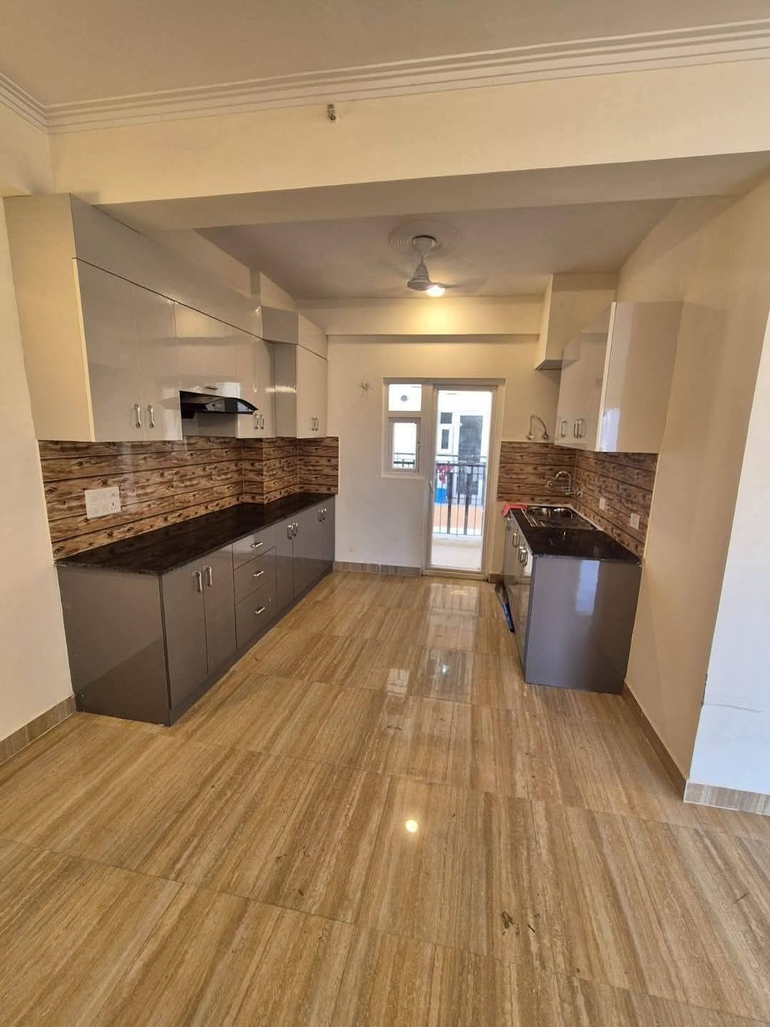 Amrapali Centurian Park Terrace Home : 4 BHK Semi Furnished Flat for rent in TechZone 4