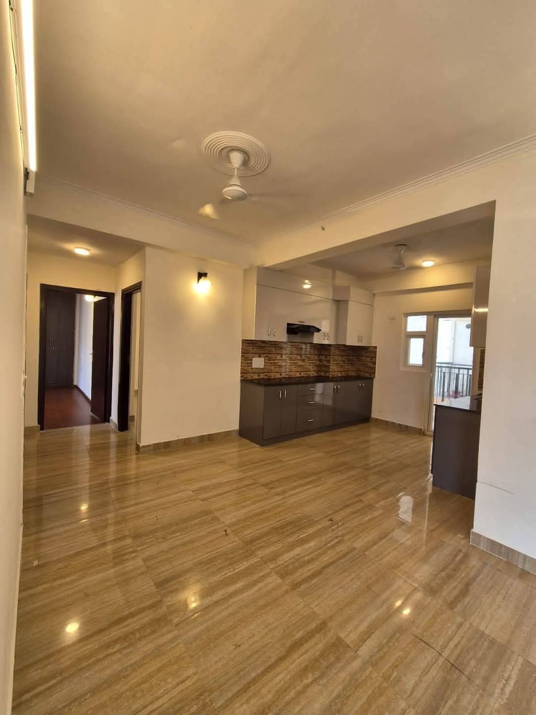Amrapali Centurian Park Terrace Home : 4 BHK Semi Furnished Flat for rent in TechZone 4