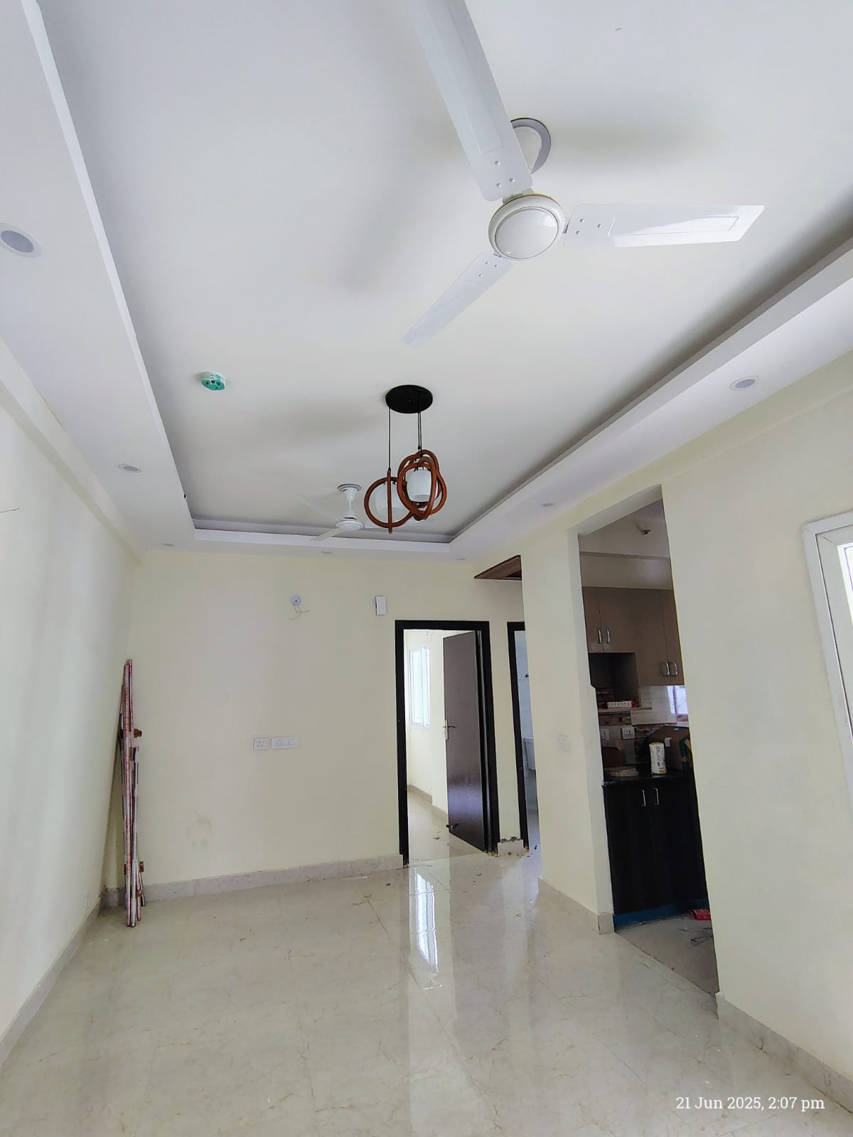 Amrapali Dream Valley: 2 BHK Flat for rent in TechZone 4, Noida Extension (3)