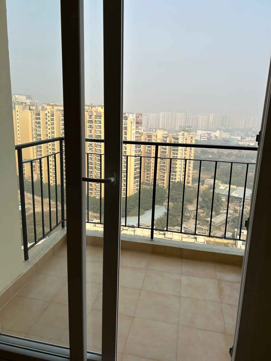 Amrapali Dream Valley : 2 BHK Semi Furnished Flat for rent in TechZone 4, Noida Extension