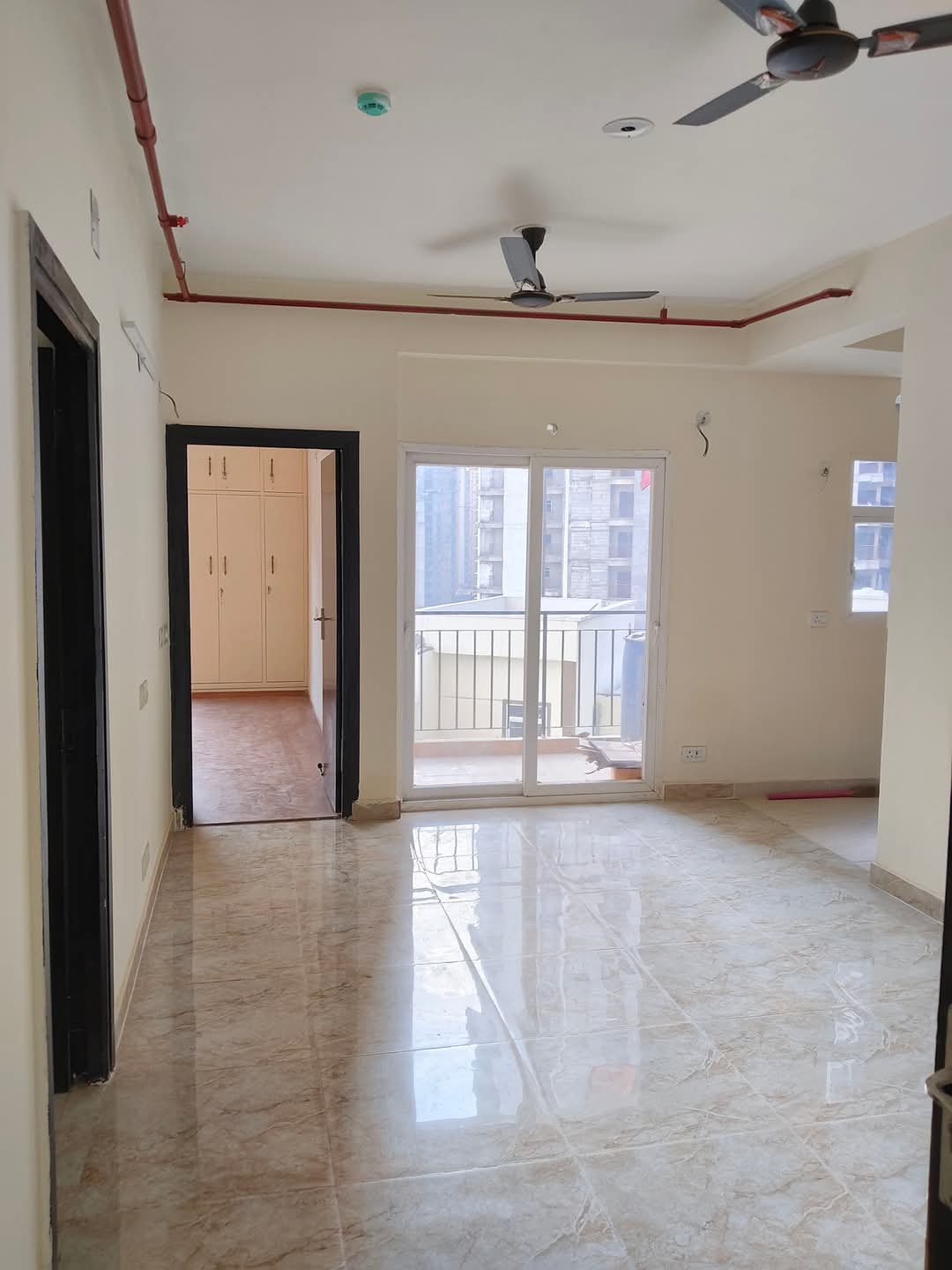 Amrapali Dream Valley : 2 BHK Semi Furnished Flat for rent in TechZone 4, Noida Extension 