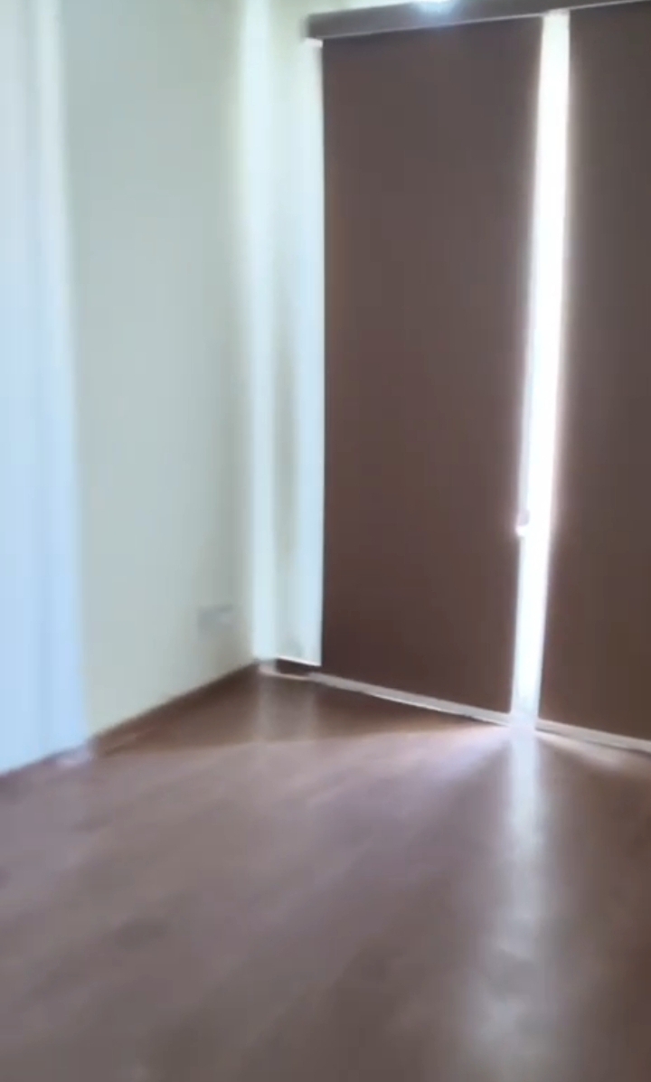 Amrapali Dream Valley : 2 BHK UnFurnished Flat For Sell in TechZone 4, Noida Extension