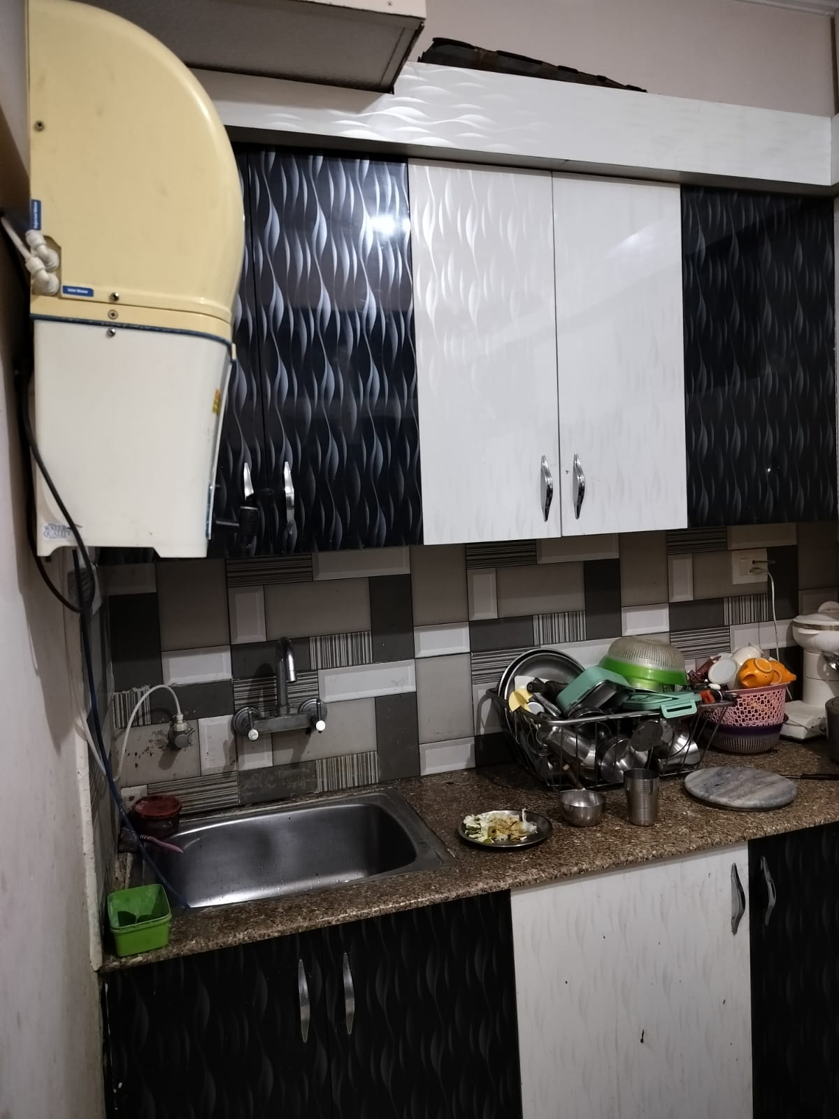 Amrapali Dream Valley : 2BHK Semi Furnished Flat For Rent in TechZone 4, Noida Extension