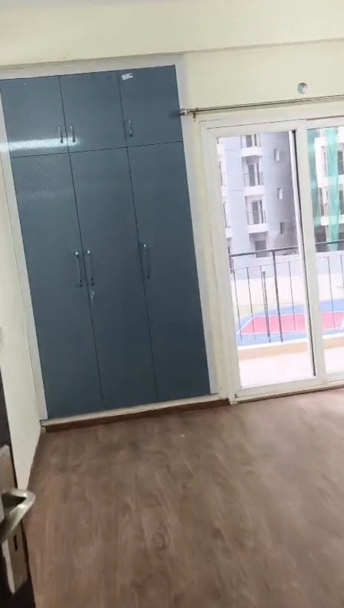 Amrapali Dream Valley : 2BHK Semi Furnished Flat For Rent in TechZone 4, Noida Extension