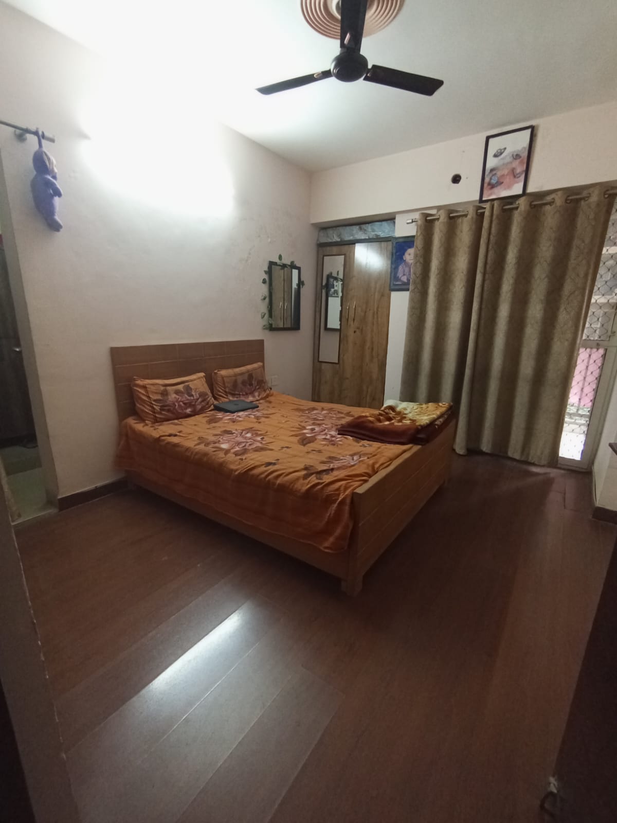 Amrapali La Residentia : 2BHK Semi Furnished Flat For Sell in TechZone 4, Noida Extension