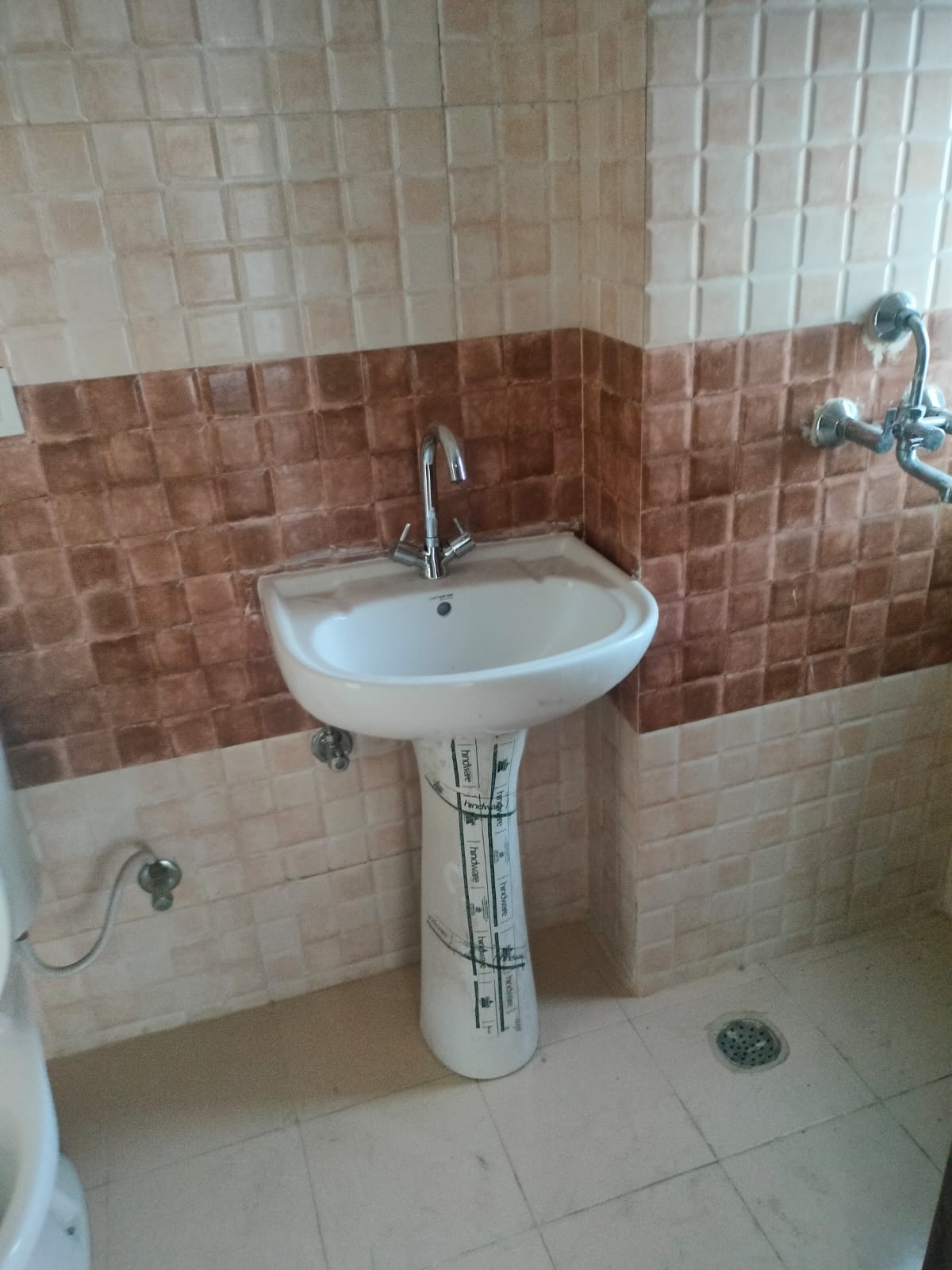 Centurian Park O2 Valley : 3 BHK Semi Furnished Flat For Rent in TechZone 4, Noida Extension