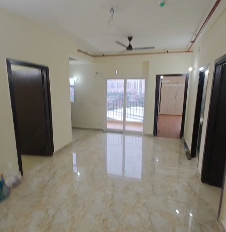 Amrapali Dream Valley : 3 BHK Semi Furnished Flat For Rent in TechZone 4, Noida Extension