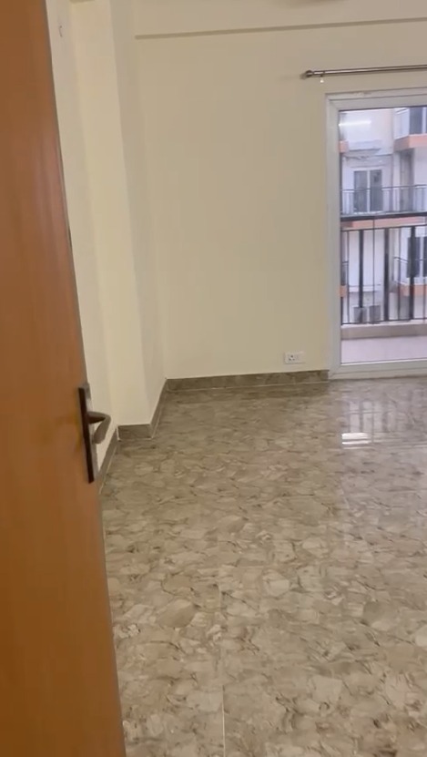 Amrapali Centurian Park : 3BHK Semi Furnished Flat For Rent in TechZone 4, Noida Extension