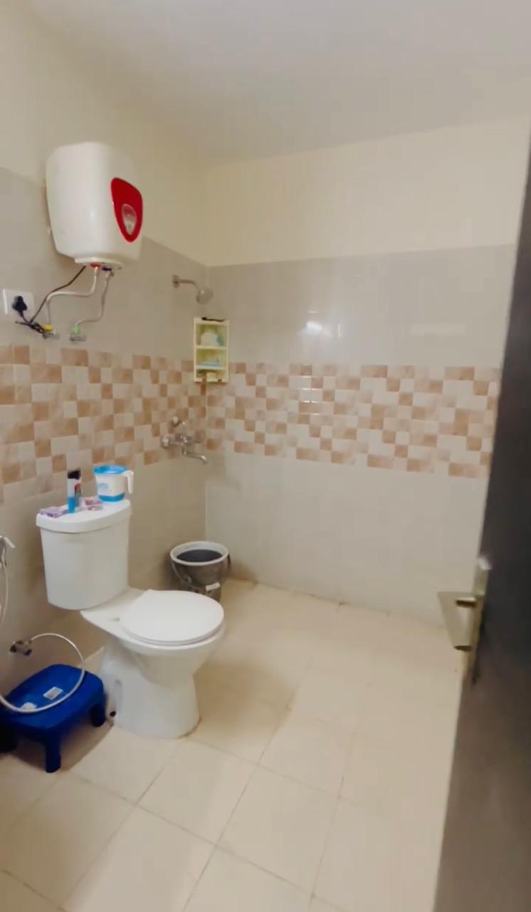 Amrapali Dream Valley : 4BHK Semi Furnished House For Rent in TechZone 4, Noida Extension