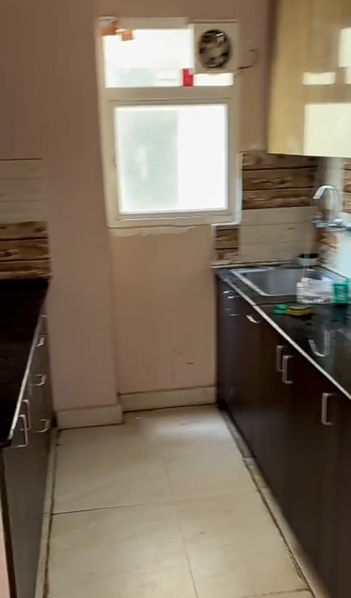 Amrapali Enchante : 2 BHK Semi Furnished Flat For Rent in TechZone 4, Noida Extension