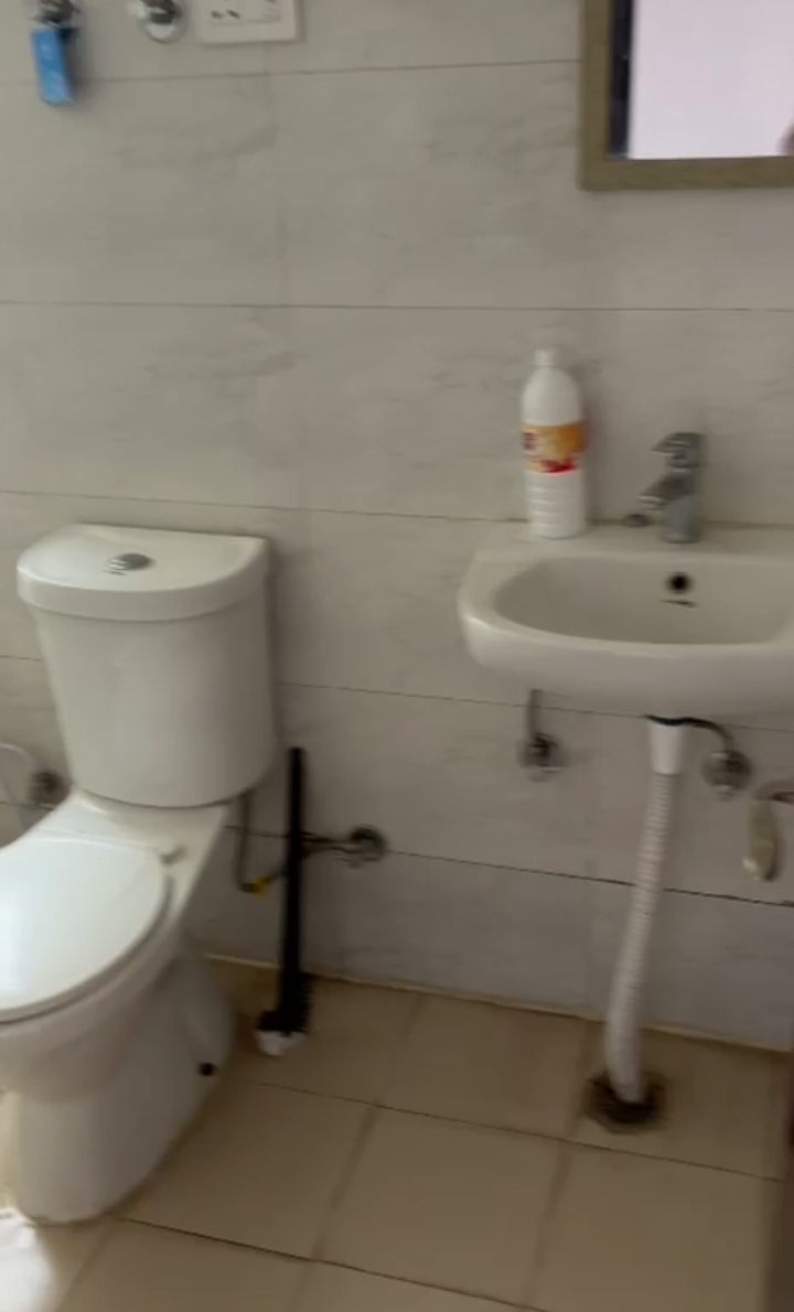 Amrapali Enchante : 2 BHK Semi Furnished Flat For Rent in TechZone 4, Noida Extension