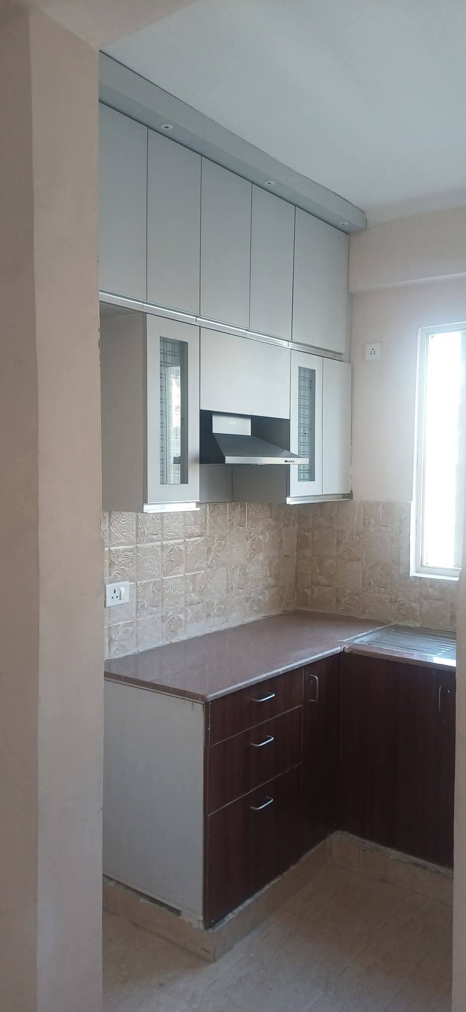 Amrapali Golf Homes : 2 BHK Semi Furnished Flat for rent in Sector 4, Noida Extension