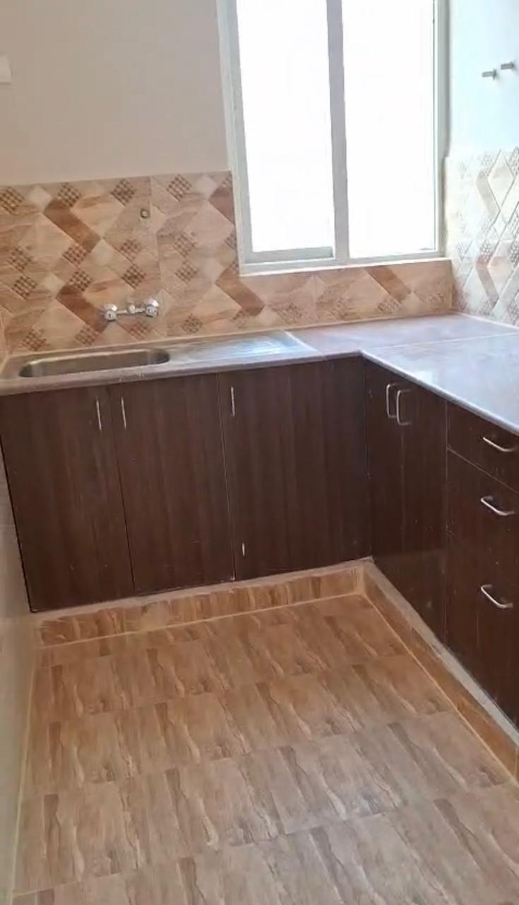 Amrapali Golf Homes : 3BHK UnFurnished Flat For Sell in Sector 4, Noida Extension