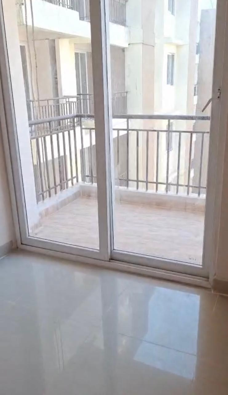 Amrapali Golf Homes : 3BHK UnFurnished Flat For Sell in Sector 4, Noida Extension