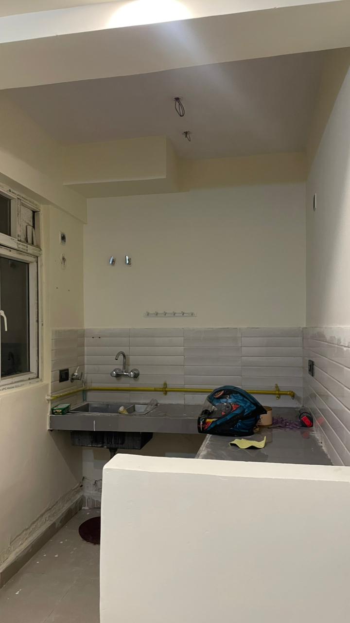 Amrapali La Residentia : 2 BHK UnFurnished Flat For Rent in TechZone 4, Noida Extension 