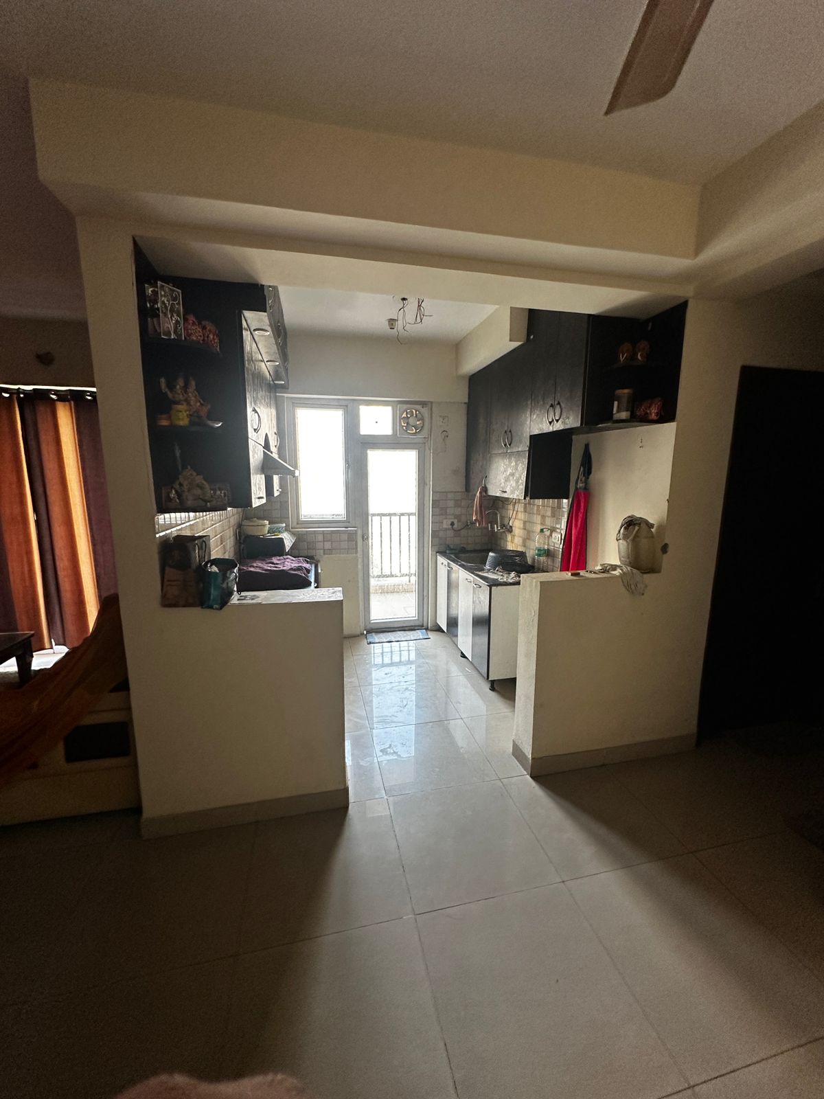 Amrapali La Residentia : 3 BHK + Servent Semi Furnished Flat For Rent in TechZone 4, Noida Extension