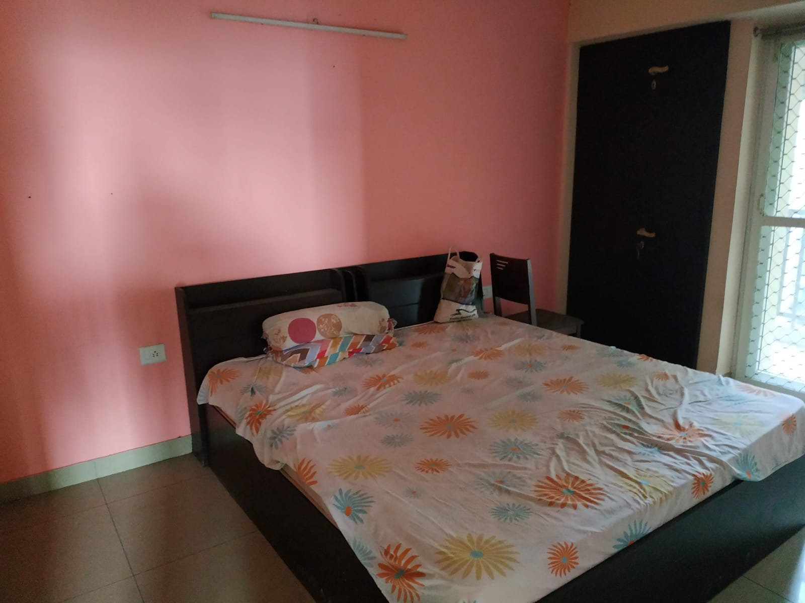 Amrapali La Residentia : 3BHK Fully Furnished Flat For Sell in TechZone 4, Noida Extension
