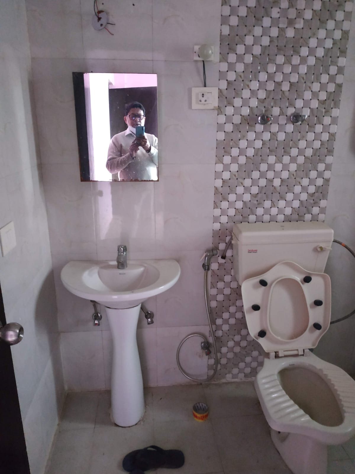 Amrapali La Residentia : 3BHK Fully Furnished Flat For Sell in TechZone 4, Noida Extension