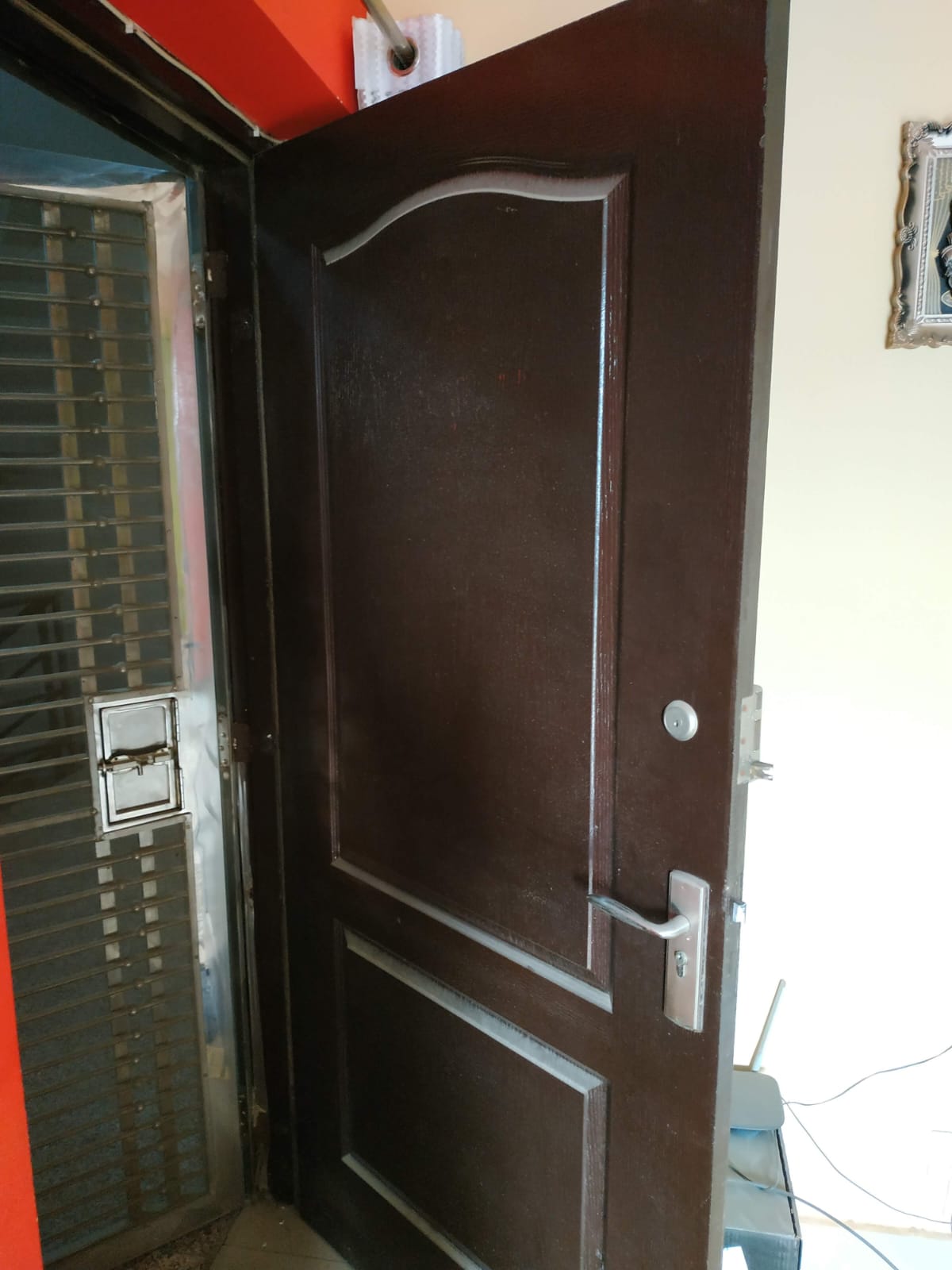 Amrapali La Residentia : 3BHK Fully Furnished Flat For Sell in TechZone 4, Noida Extension 