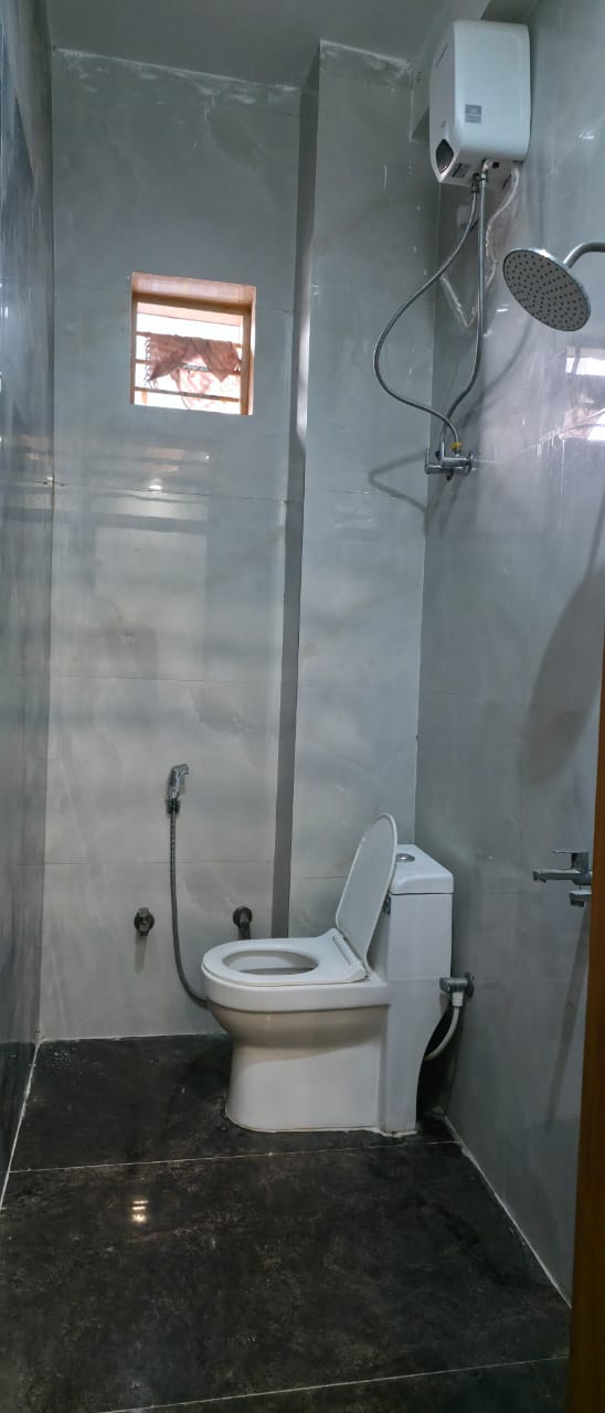 Sunrise Villa : 1 Room in preoccupied 3BHK Fully Furnished House For Rent in Crossings Republic