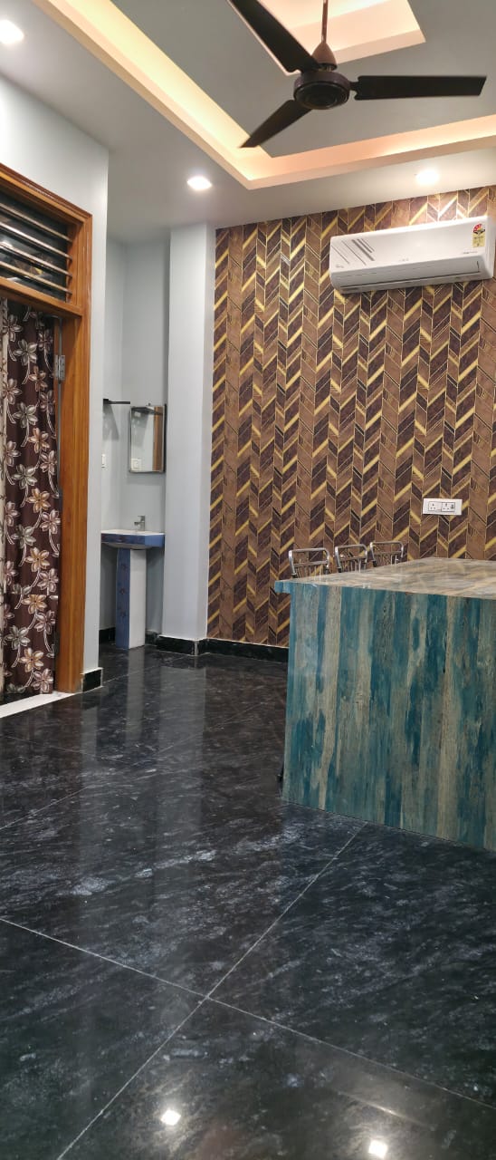 Sunrise Villa : 1 Room in preoccupied 3BHK Fully Furnished House For Rent in Crossings Republic