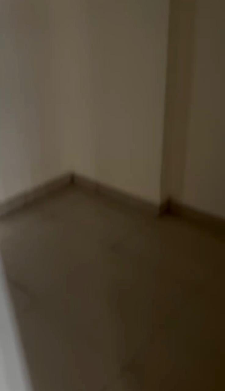 Amrapali La Residentia : 3BHK UnFurnished Flat For Sell in TechZone 4, Noida Extension
