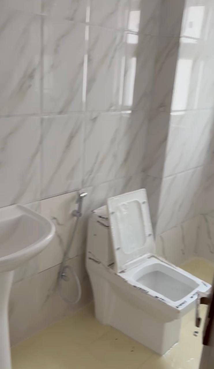 Amrapali La Residentia : 3BHK UnFurnished Flat For Sell in TechZone 4, Noida Extension