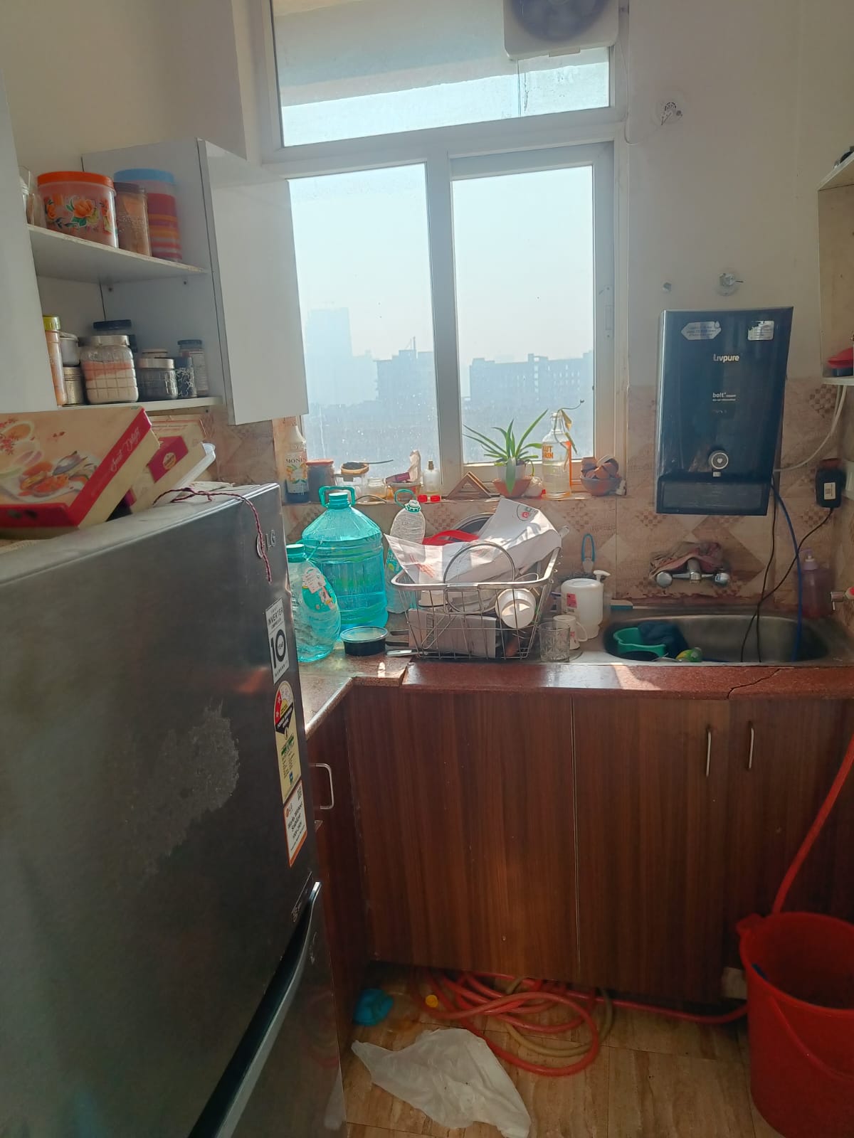 Amrapali RiverView : 1 Room in Preoccupied  2BHK Fully Furnished Flat For Rent in TechZone 4, Noida Extension