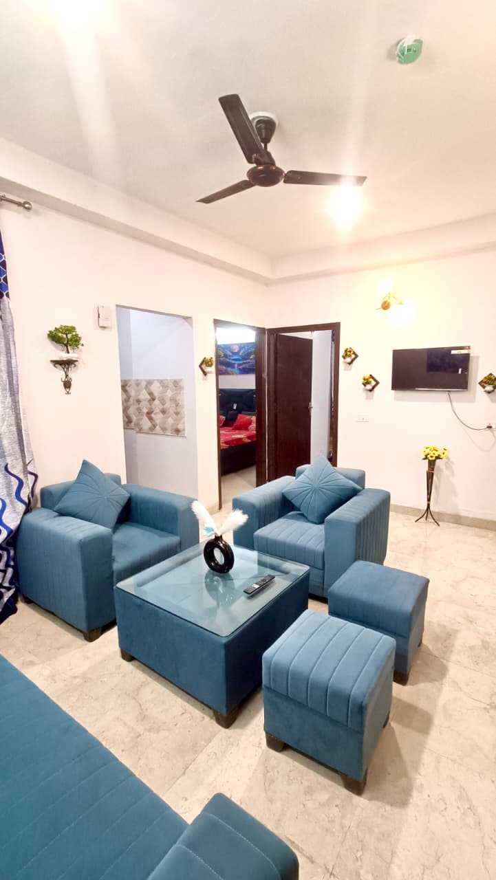 Amrapali RiverView : 3BHK Fully Furnished Flat For Rent in TechZone 4, Noida Extension