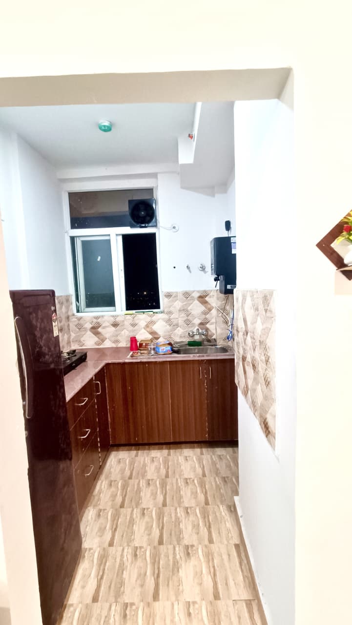 Amrapali RiverView : 3BHK Fully Furnished Flat For Rent in TechZone 4, Noida Extension