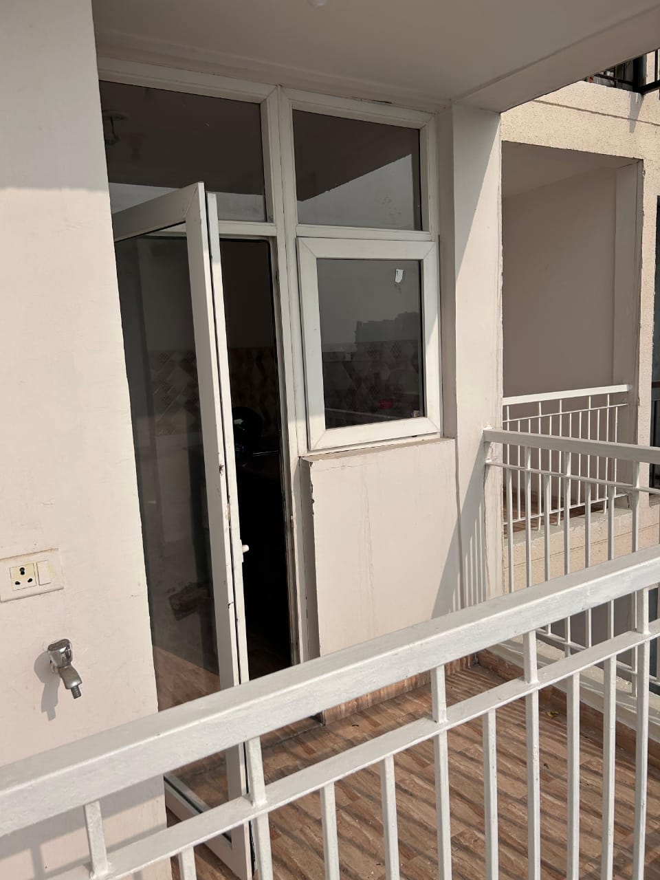 Amrapali RiverView : 2 BHK Semi Furnished Flat For Rent in TechZone 4, Noida Extension