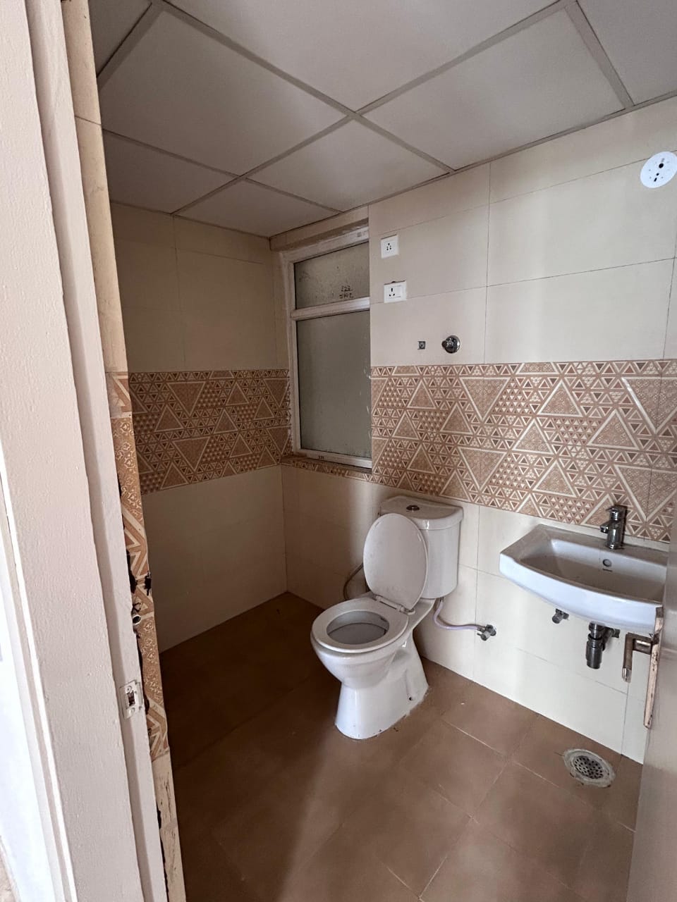 Amrapali RiverView : 2 BHK Semi Furnished Flat For Rent in TechZone 4, Noida Extension