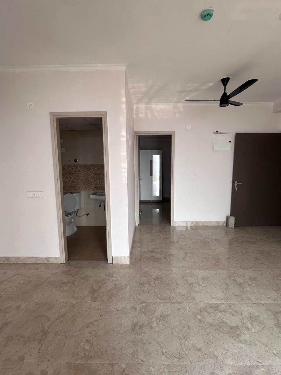 Amrapali RiverView : 2 BHK Semi Furnished Flat For Rent in TechZone 4, Noida Extension