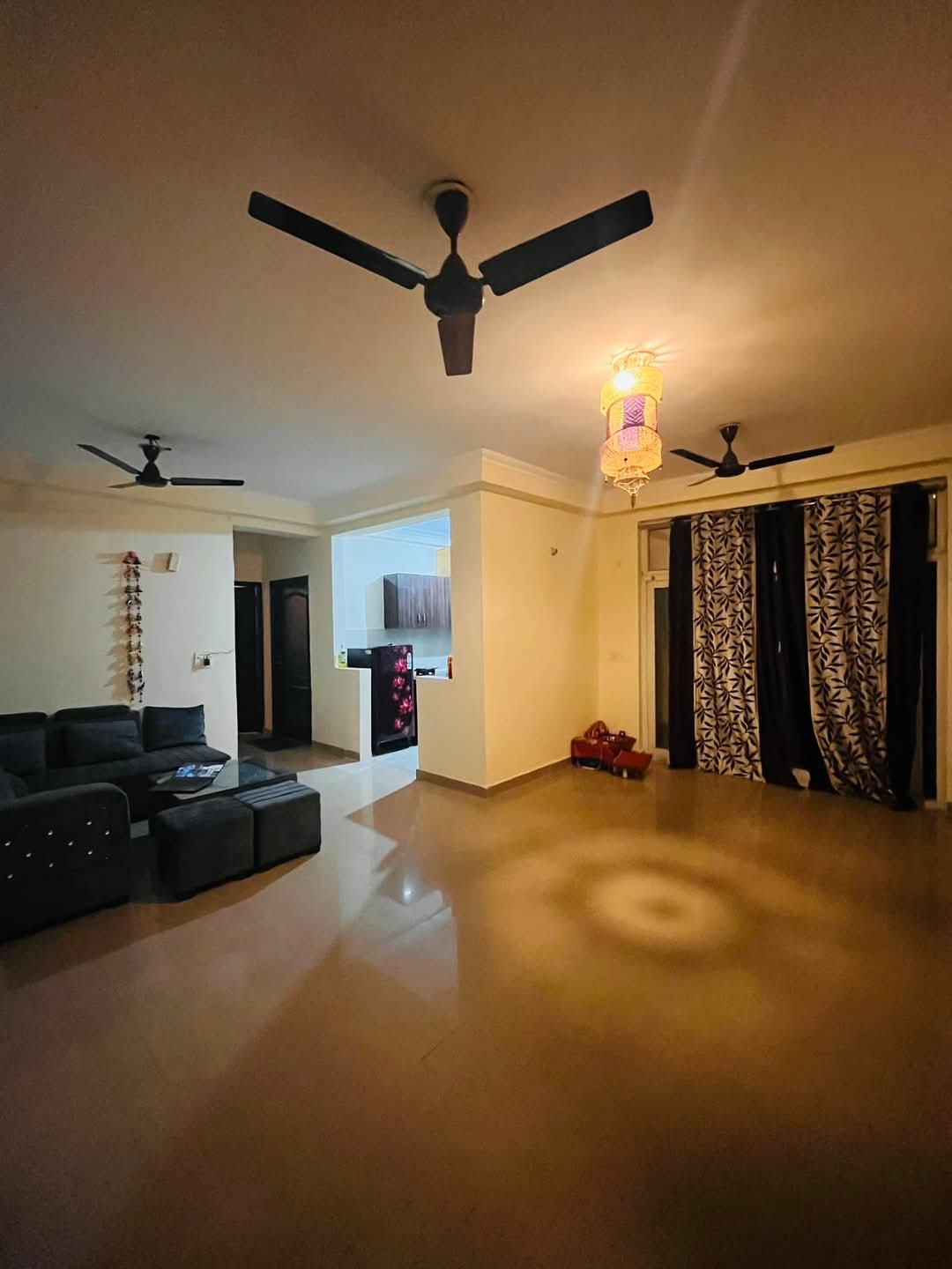 Amrapali Silicon City : 2 + 1 BHK Flat for sale in Sector 76, Noida