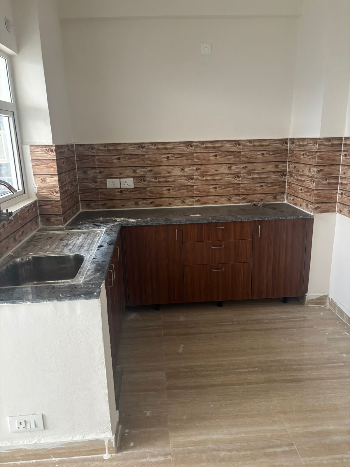 Amrapali Terrace Homes : 2BHK UnFurnished Flat For Rent in TechZone 4, Noida Extension