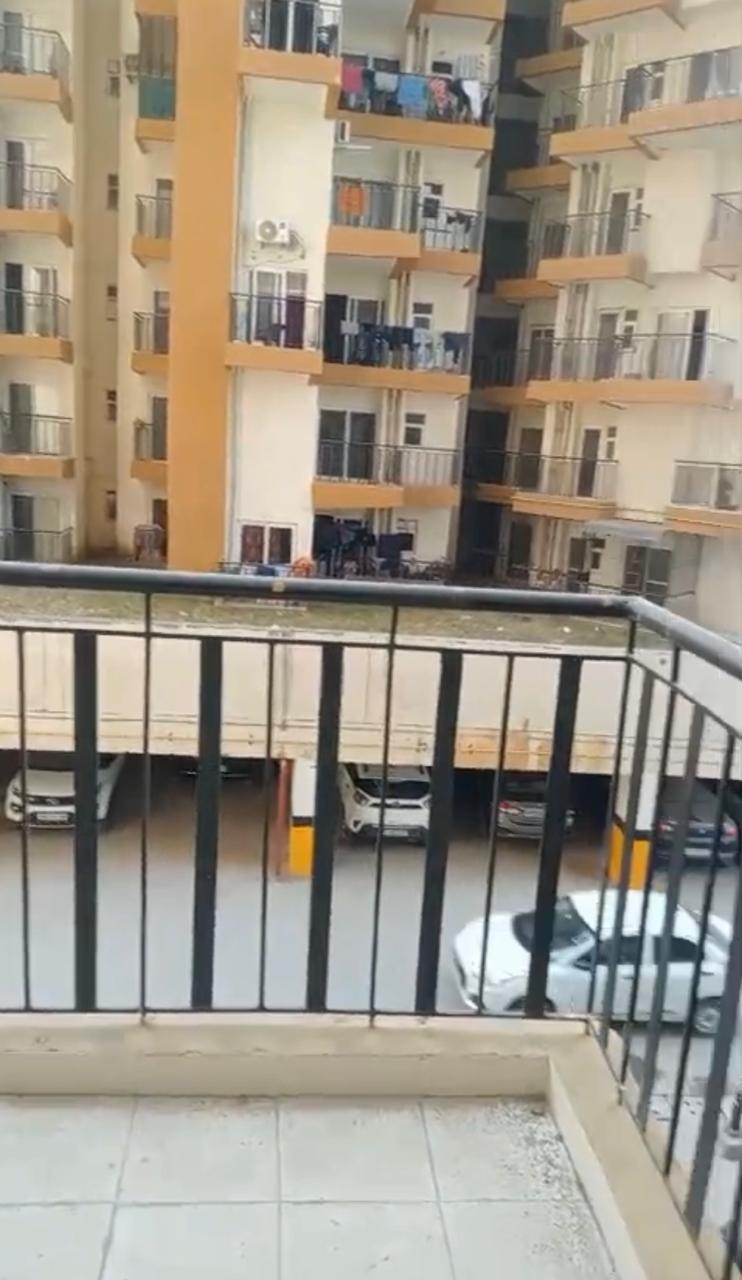 Amrapali Terrace Homes : 2BHK + Study UnFurnished Flat For Sell in TechZone 4, Noida Extension