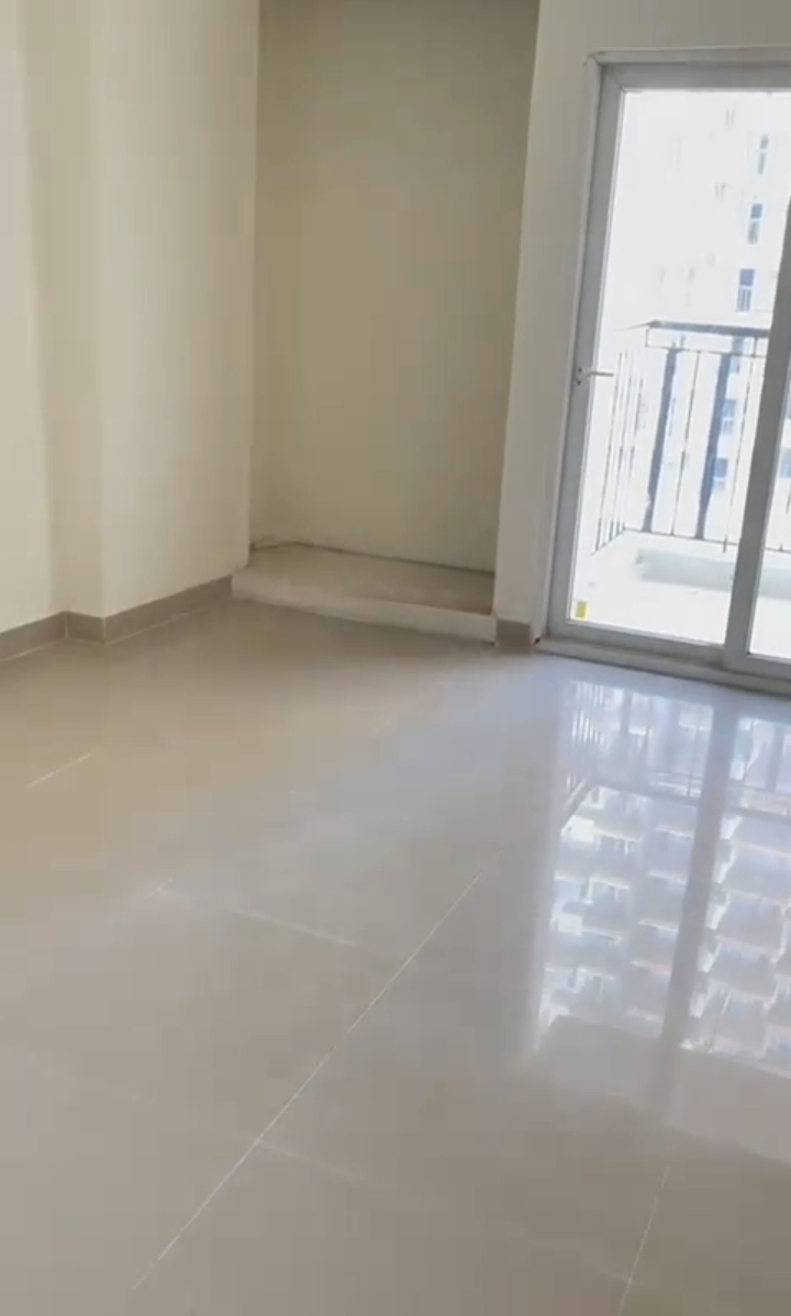 Amrapali Terrace Homes : 3 BHK UnFurnished Flat For Sell in TechZone 4, Noida Extension