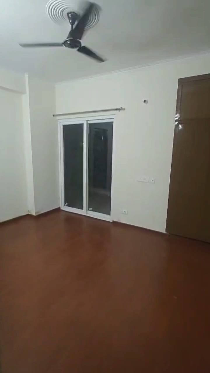 Amrapali Terrace Homes : 3BHK Semi Furnished Flat For Rent in TechZone 4, Noida Extension