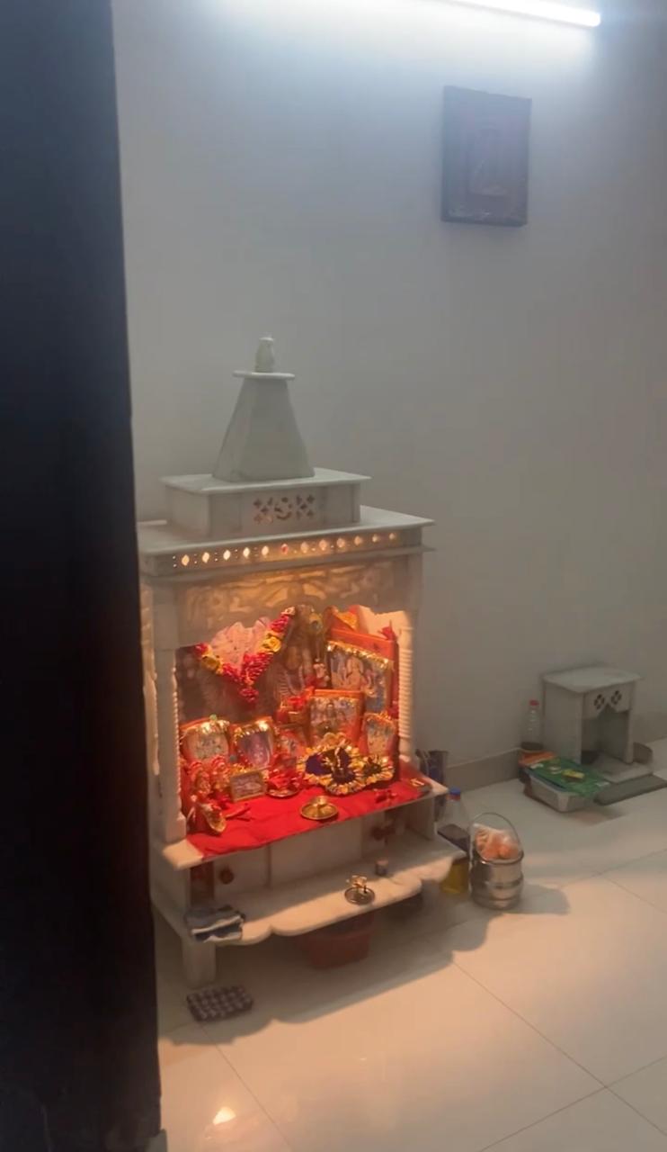 Apex Golf Avenue : 3BHK Semi Furnished Flat For Sell in Sector 1, Noida Extension, Bisrakh Jalalpur 