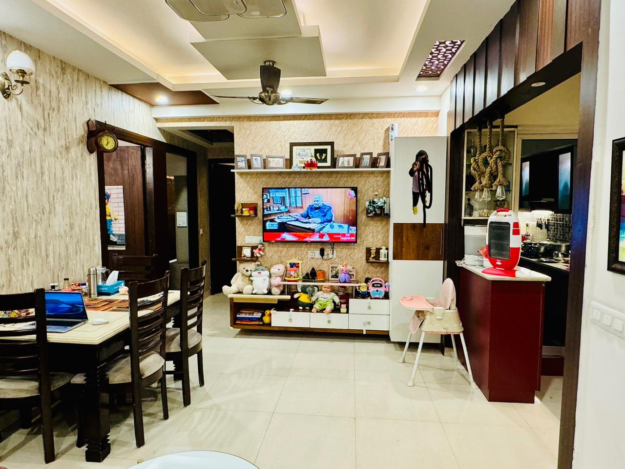Apex Golf Avenue : 2 BHK Fully Furnished Flat For Rent in Sector 1, Noida Extension, Bisrakh Jalalpur