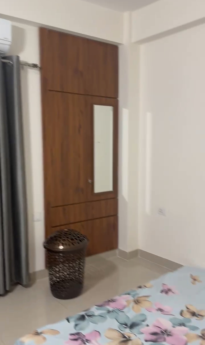 Apex Splendor : 2 BHK Fully Furnished Flat For Rent in Sector 1, Noida Extension, Bisrakh Jalalpur