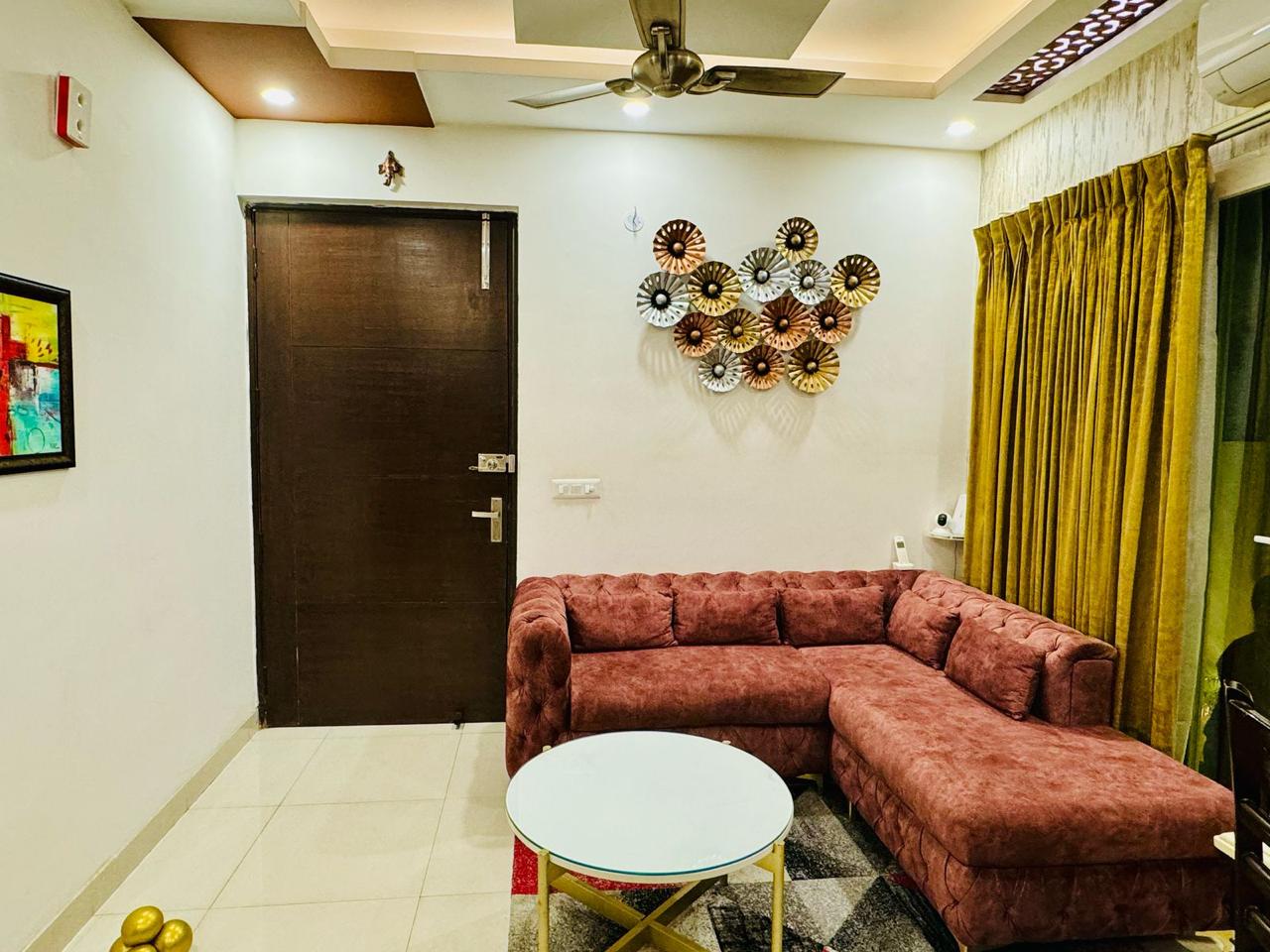 Apex Golf Avenue : 2 BHK Fully Furnished Flat For Rent in Sector 1, Noida Extension, Bisrakh Jalalpur