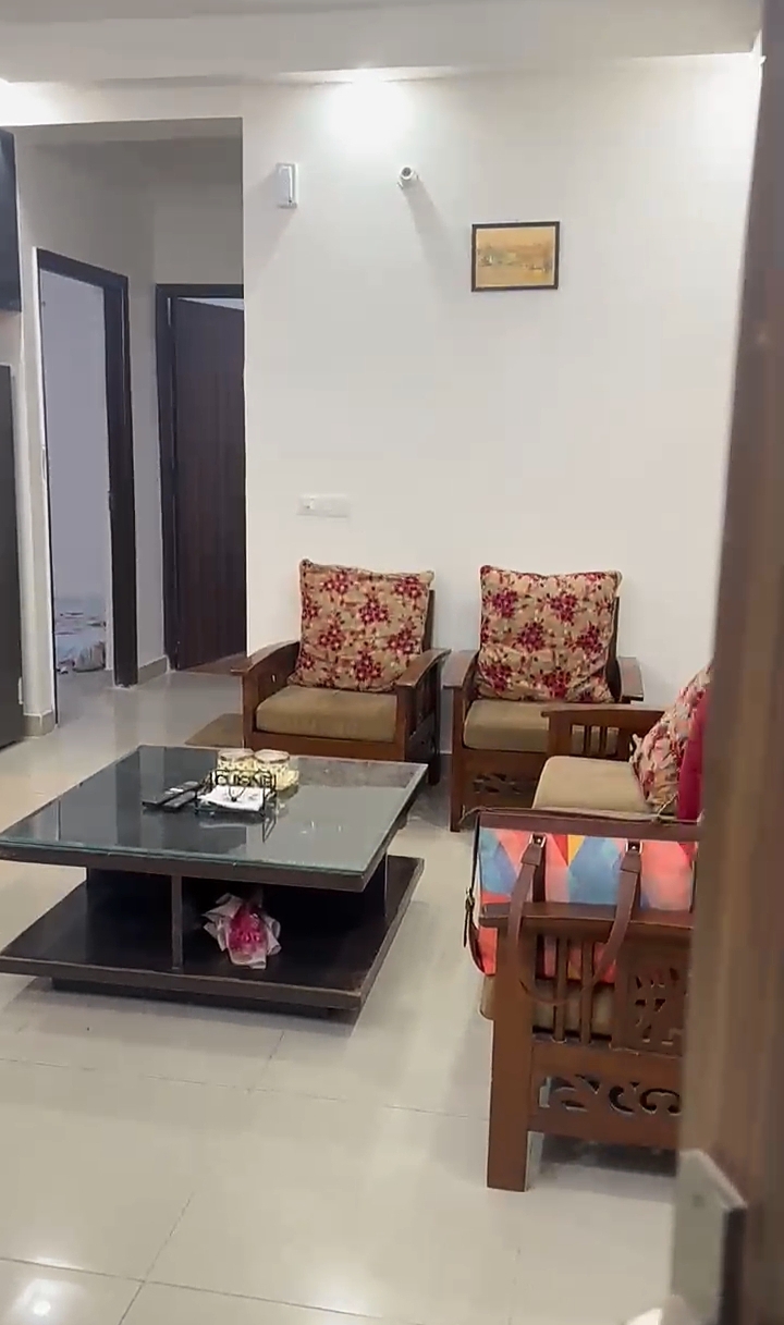 Apex Splendor : 2 BHK Fully Furnished Flat For Rent in Sector 1, Noida Extension, Bisrakh Jalalpur