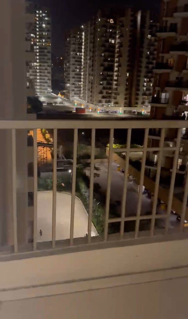 Apex Splendor : 2 BHK Fully Furnished Flat For Rent in Sector 1, Noida Extension, Bisrakh Jalalpur